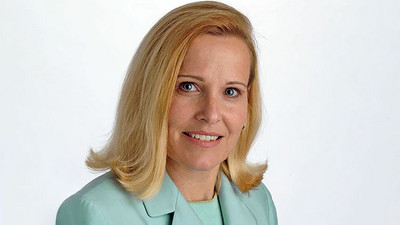 Karen Kelly Smiling Karen Kelly Smiling